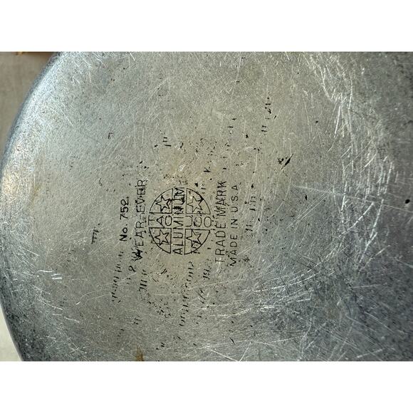 Wear-Ever 3qt 7" Sauce Pan No. 752 with lid 1930's - Picture 4 of 4